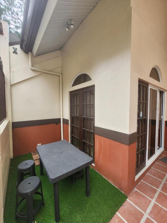 Appartamento Baguio Hillside Haven Baguio City Esterno foto