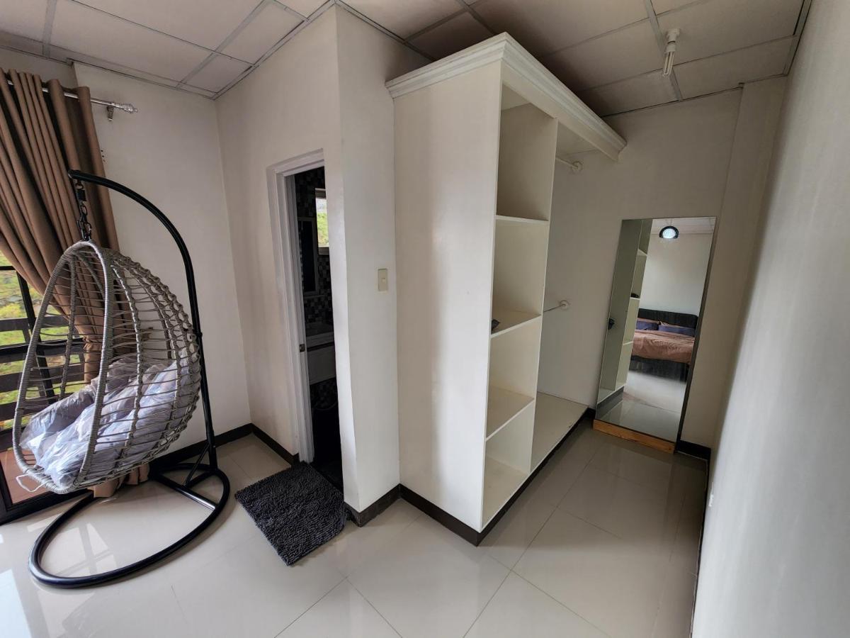 Appartamento Baguio Hillside Haven Baguio City Esterno foto